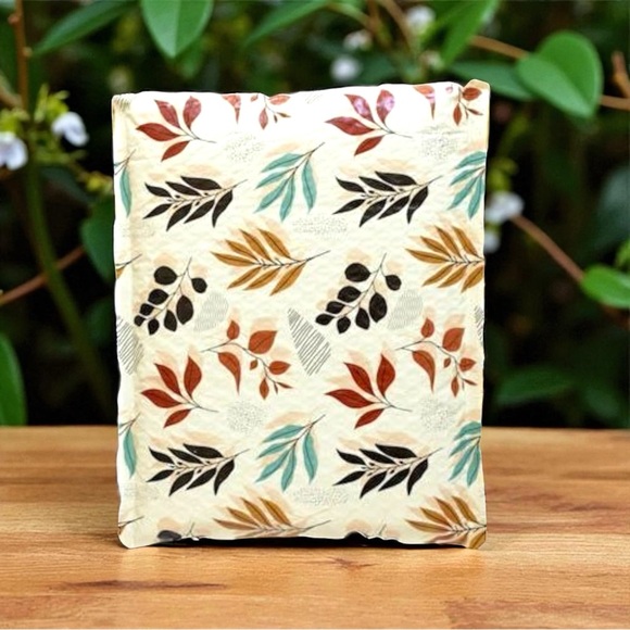 Other - Fall Leaves Bubble Mailers 8.5" x 12" Pack of 10